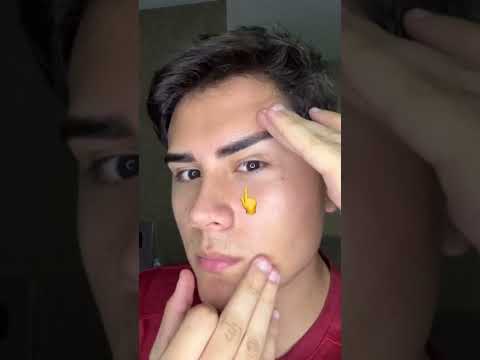 Video: Cómo dejar de temblar en los ojos: 13 pasos (con imágenes)