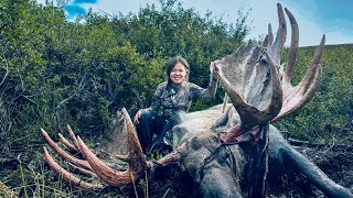 15yr OLD GIRL HUNTS GIANT MOOSE 73