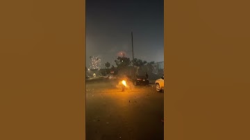 Strobe Rocket #fireworks #4thofjuly #loud #independenceday #rocket #helicopter