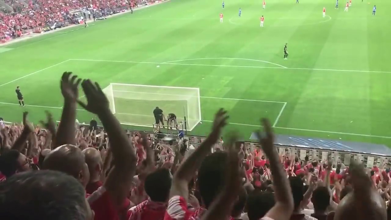 כבר מילדות אני זוכר | הפועל ב