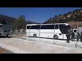 Συνεχώς καταφθάνουν λεωφορεία με μετανάστες στο Σιδηρόκαστρο Σερρών – Κατά τα άλλα «Μένουμε σπίτι»