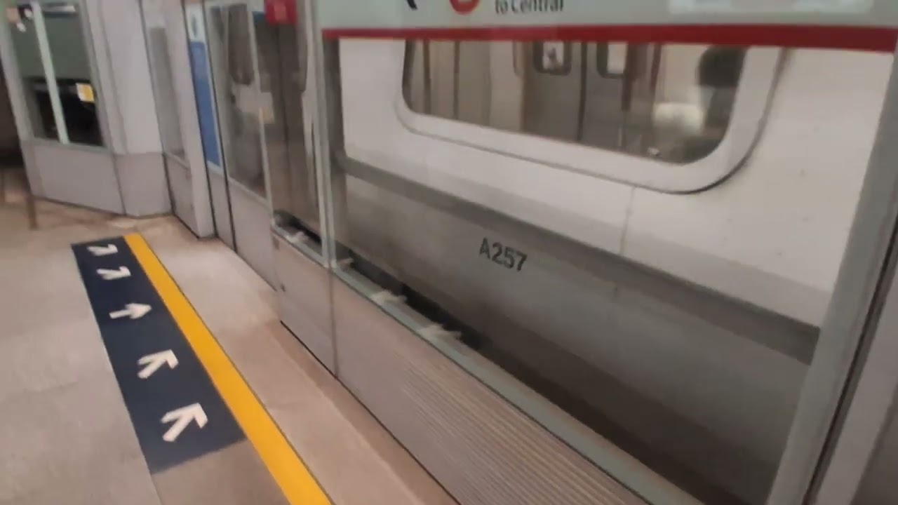 荃灣線 TWL M-Train A257/A282駛離荃灣站