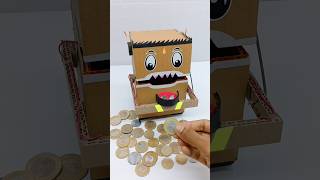 पैसे रखने वाला रोबोटिक गुल्लक कैसे बनाएं || How To Make Robotic Coin Bank From Cardboard shorts