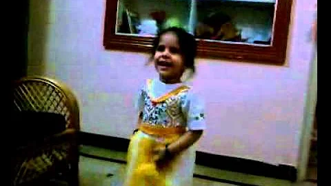 Tarushi khanna dance on munni badnam hui.mp4