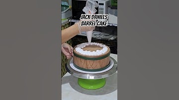 Jack Daniels Barrel Cake #cake #caketutorial #tips #jackdaniels #barrelcake