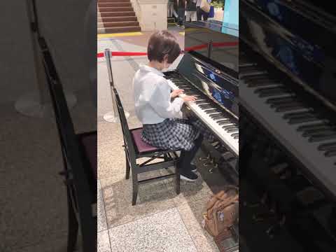 【弾いてみた】ギラギラ【ストリートピアノ】