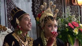 Download Kanggo Riko Ajar Nyanyi Om Video MP3 Kanggo Riko Ajar Nyanyi Om