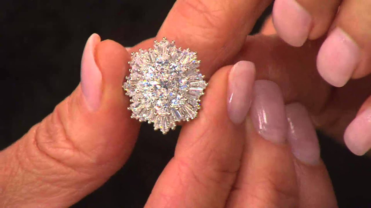 The Elizabeth Taylor 3.70cttw Simulated Diamond Cluster