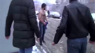 Чеченец против толпы красавчик  Уличные драки RU