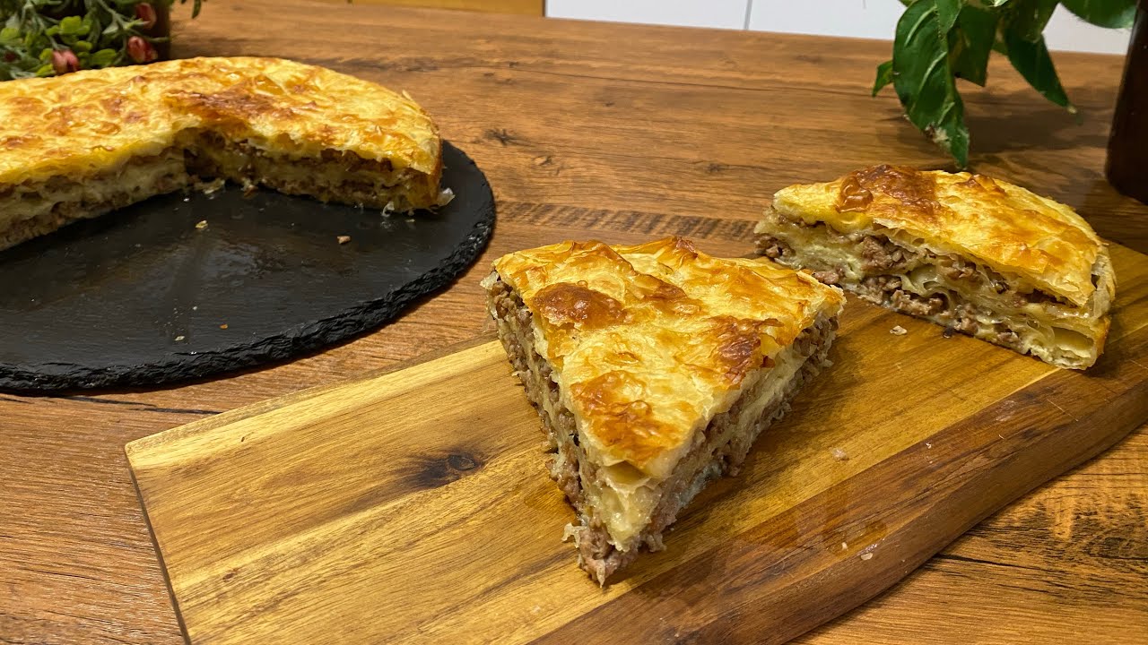 Plăcintă Cu Carne După O Rețetă Turcească