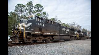 A burned logo gevo on NS 330, CXS Conrail HU on M603 and Amtrak 98