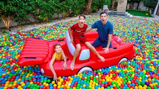 Five Kids Raining Colored Ball Pits Balls | Funny challenges with Vania and Mania screenshot 2