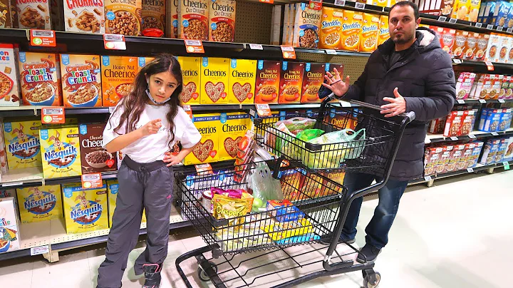 Heidi and Zidane go shopping for healthy food at the supermarket