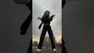 Tiktok - Bounce When She Walk Dance Douyin