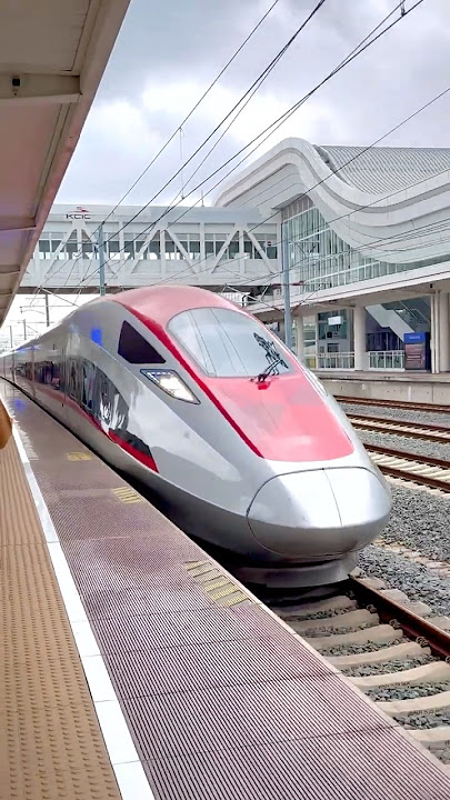 Kereta cepat Jakarta-Bandung, whoosh #keretacepat #keretaapiindonesia #whoosh  #Jakarta #bandung