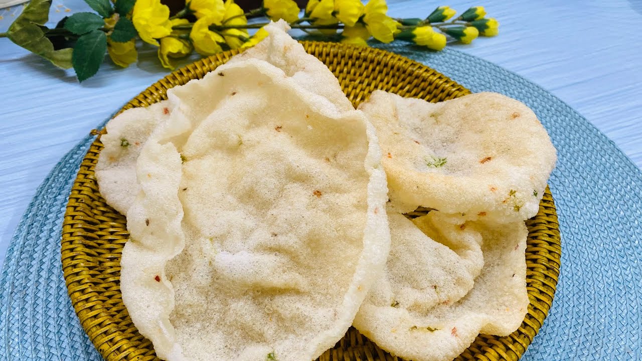 Chawal k papad 😋🫓 #tasty #chips #chrunchy #delhi #delicious 