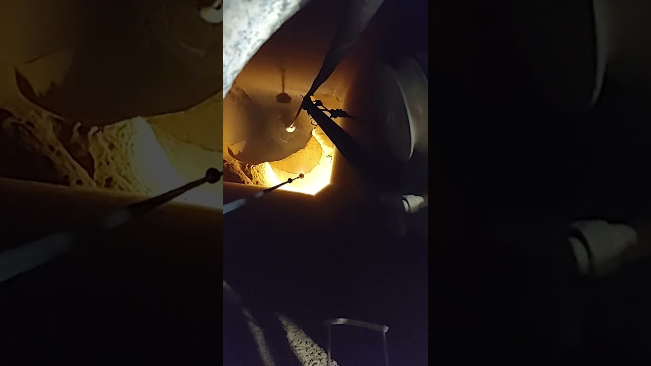 Working that Bin Whip. Show nuff, Irene!