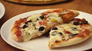 بيتزا المقلاة بدون فرن مو معقول شقد طعمتهابتجنن وطرية ومقرمشة أطيب من الفرن Pizza without oven