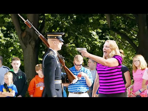 Видео: Этот день в истории: 20 октября - Длинный марш