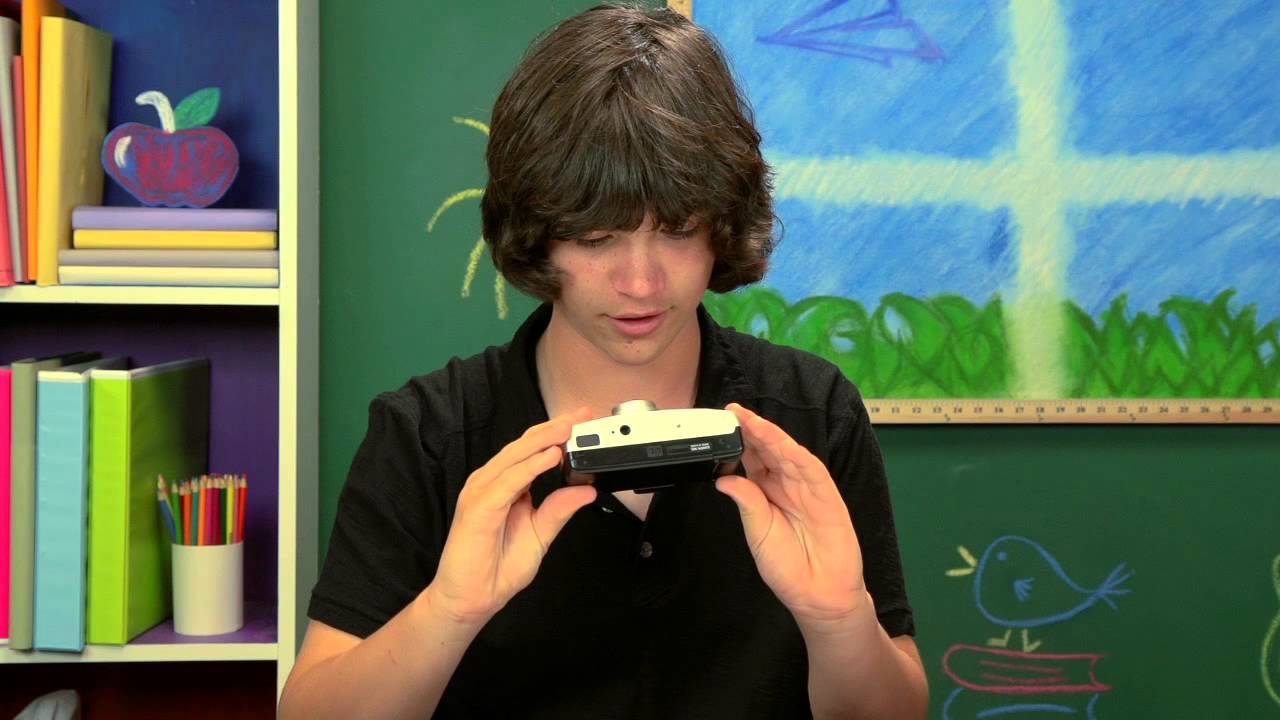 KIDS REACT TO OLD CAMERAS