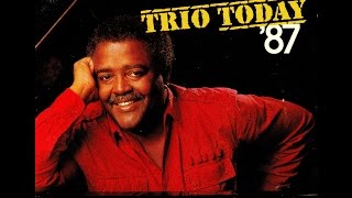 Video thumbnail of "Ray Bryant Trio - Afternoon In Paris"