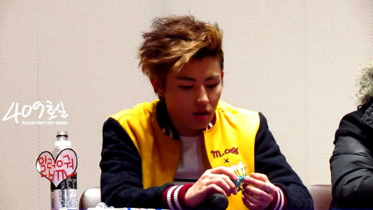 121118 인천 팬싸인회 장난감 가지고 노는 유권이 ㅠㅠ