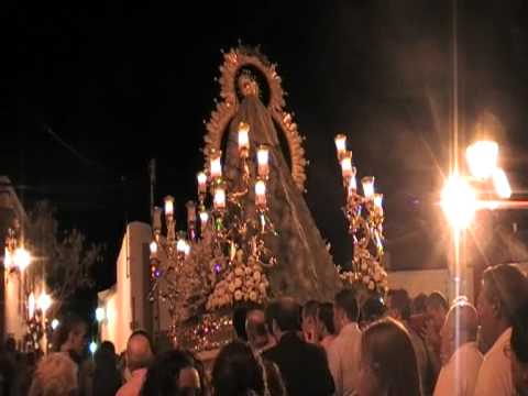 Salida Virgen de la Victoria de Iglesia Santa Mara...