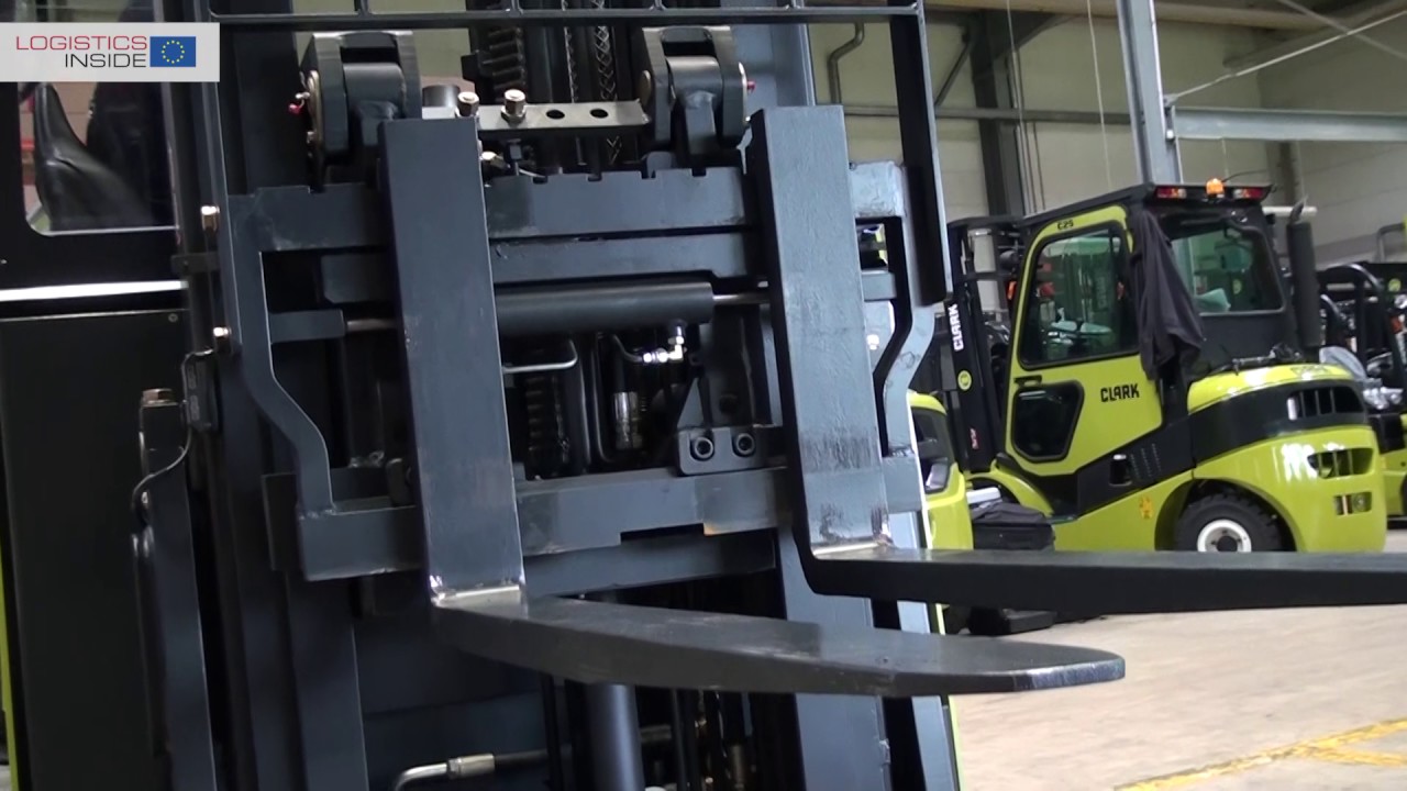 Test Clark SRX 16 reachtruck