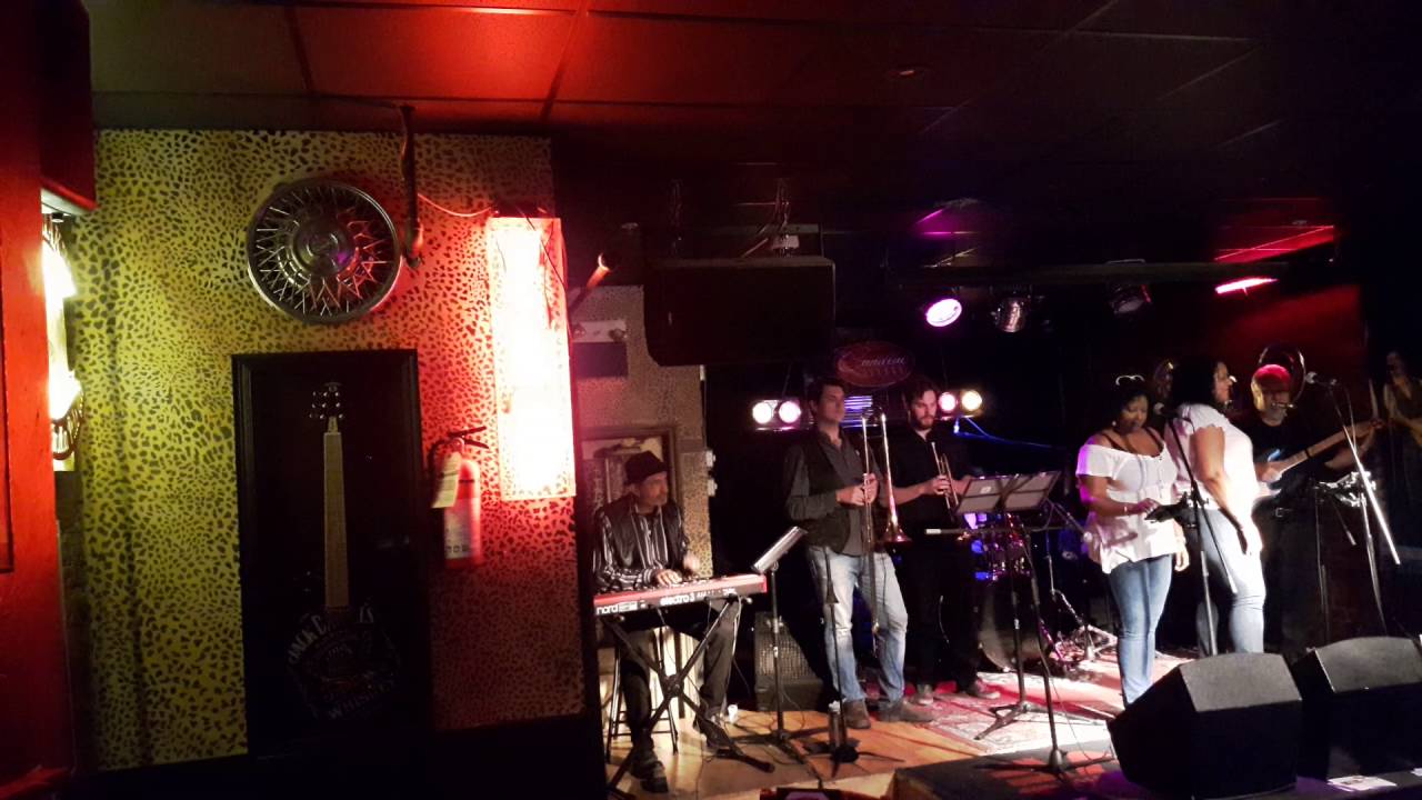 BackTrack Band at The Cadillac Lounge - YouTube