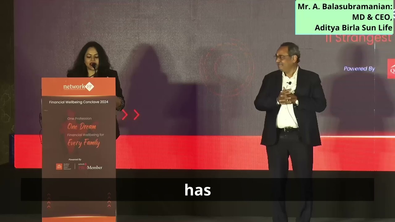 Nikita Rana performing as the emcee mumbai.