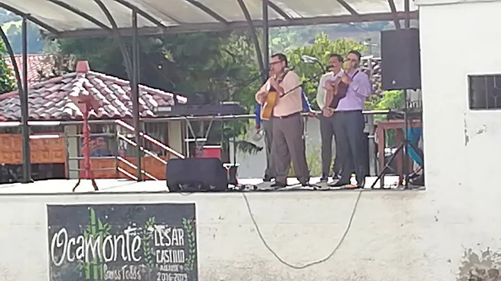 Pastor Edwin Davila, y Daniel Flores