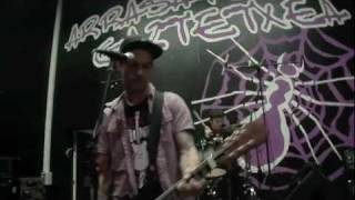 Brain Shake "Young & Free" Feat. The Rabble - Carnage Records
