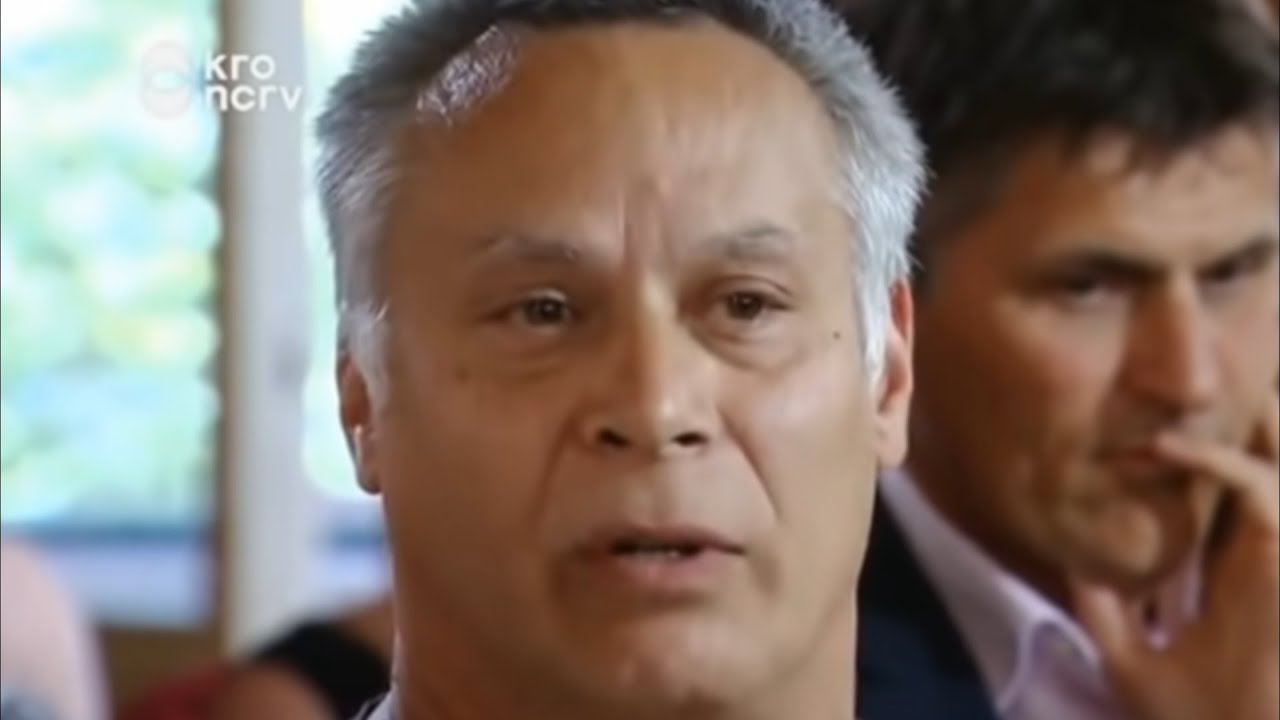 MICHEL STUURT VIEZE BERICHTJES