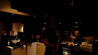 20090617 Edmund Yip flair in Juliette's Wine Bar HK Video2