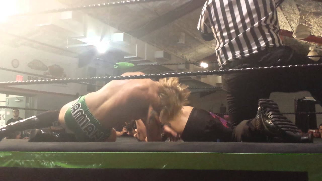 Luis "The Punisher" Martinez vs. Billy Damiana