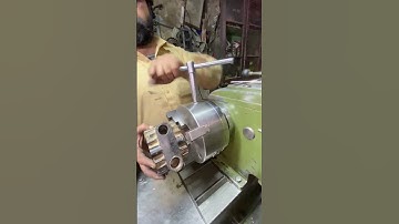 Cylinder fix in Lathe Chuck #shortvideos #machinary #automobile