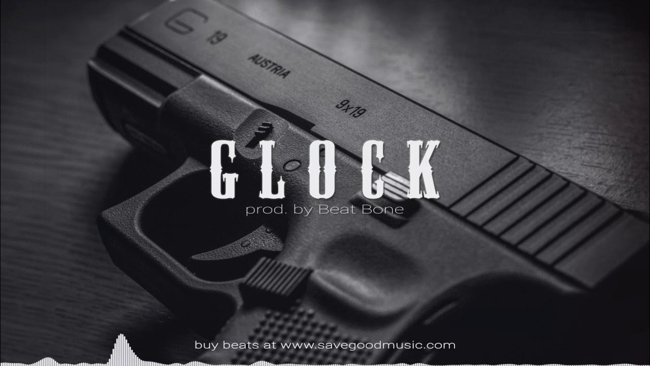 Глок джона уика. Kiss my glock песня. Glock in my rari. Kiss my glock песня. Kiss my glock песня.