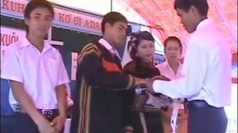 Đám cưới của người Êđê theo đạo Tin Lành