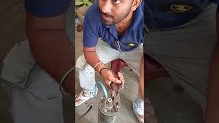 आज ये कस्टमर आपने से मोटर चेक कर रहे थे 😱 #borwell #pump #repair