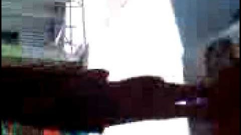 Poser Emo Playing DDR