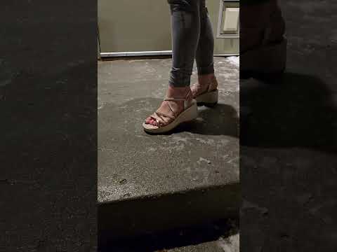 Smoke crush with new platform sandals #crushexperiment #asmrcrush #sandals #Pebbles