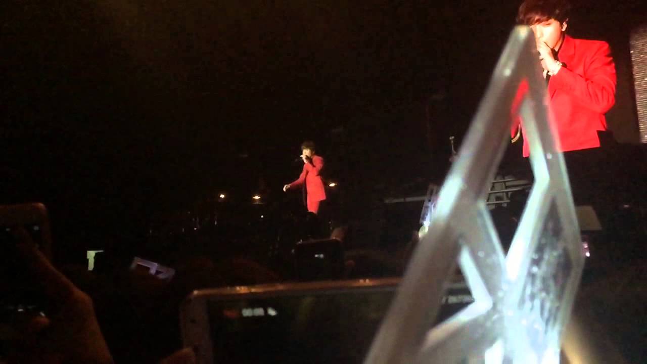 Yonghwa talk "I can speak English very well" One Fine Day Live in Bangkok 04/04/2015