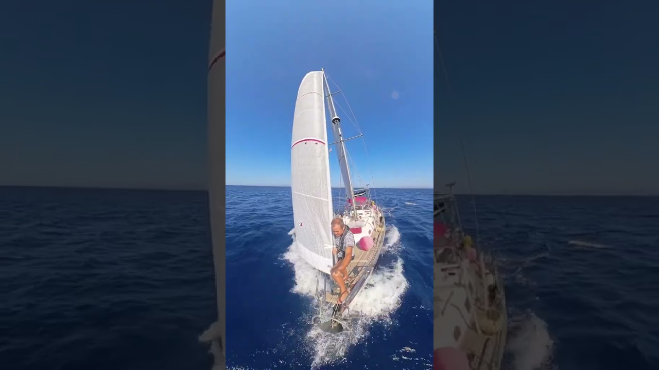 ⁣15knts beautiful sailing in Aegean ses between the Cyclades. #seahoppers #sailinggreece #najad