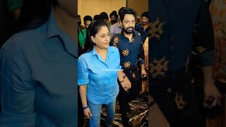 గస బపస వచచల తలల,కడక ఎటరNandamuri Kalyan Ram,Vijayashanti Mind Blowing Entry Video