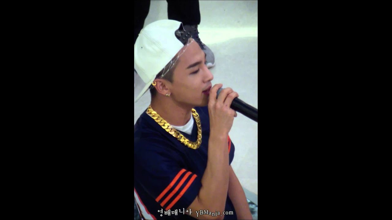 Taeyang - This ain`t it (140629 Times Square High-Touch Event) Length ver.Fancam [HD]