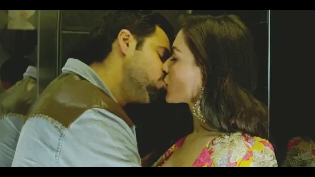 Humaima Malik All Hot Kissing Scenes in Raja Natwarlal !!! Ultra HD -  YouTube