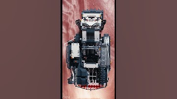 The LEGO Excavator That Spins 360 Degrees 👷 | Artifacts at the Museum