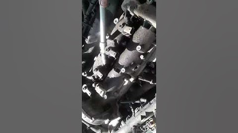 Swift Fuel injector remove #shorts #shortvideo #viral
