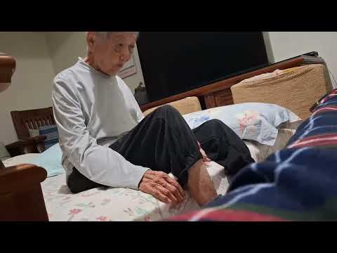 I caught this Amazing grandma 👵 Awake at 2am not sleeping 😴 Look what she's doing.?😂 #shortsfeed