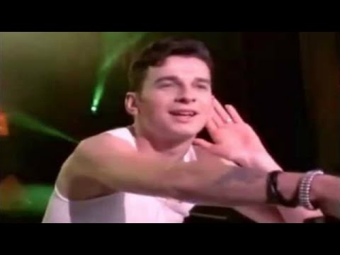 Depeche Mode - Everything Counts (live at the Pasadena Rose Bowl, 1988)